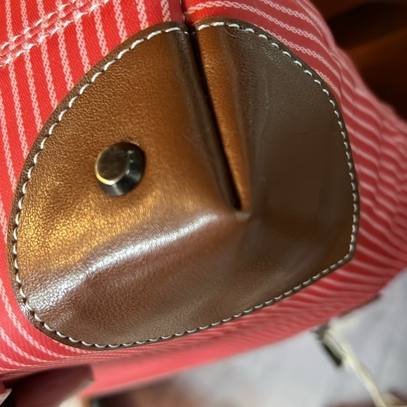 Stone Mountain shoulder bag NWT vinyl coated canvas vegan leather trim Red - Picture 10 of 16